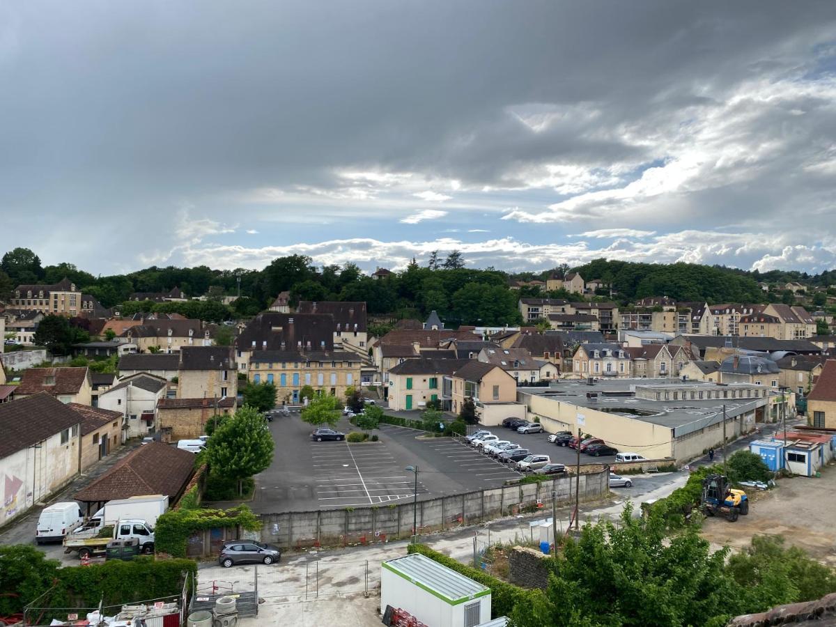 Residence Les Trois Jardins Avec Wifi Et Parking Gratuit Sarlat-la-Canéda Exterior foto